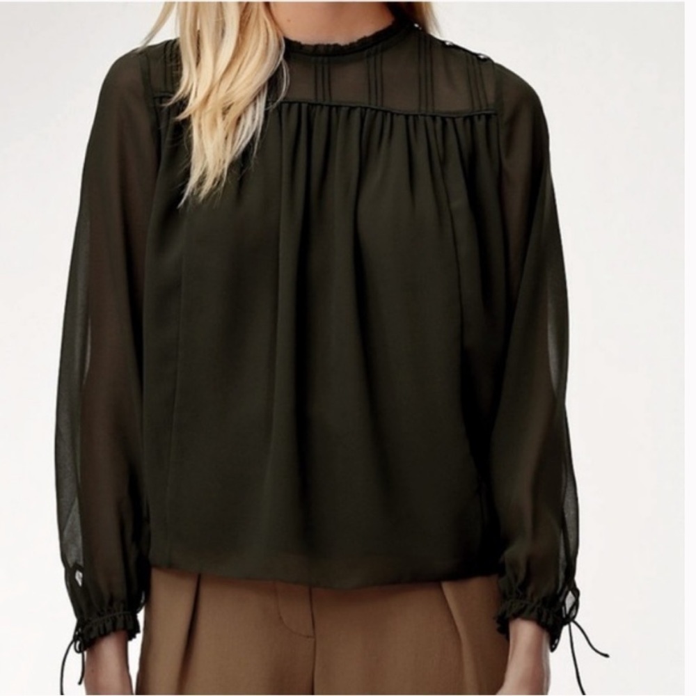 Wilfred Black Button Lourdes long sleeves blouse . Size Xs.